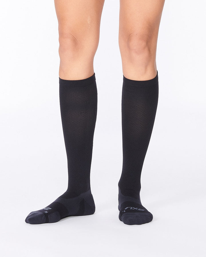 Kompresní podkolenky 2XU VECTR LIGHT CUSHION FULL LENGTH SOCKS